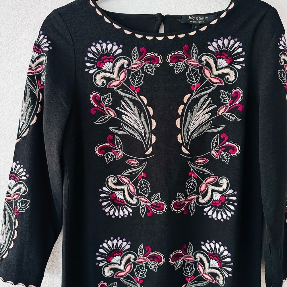 Juicy Couture Floral Embroidered Mini Dress Size 2 - Picture 2 of 10